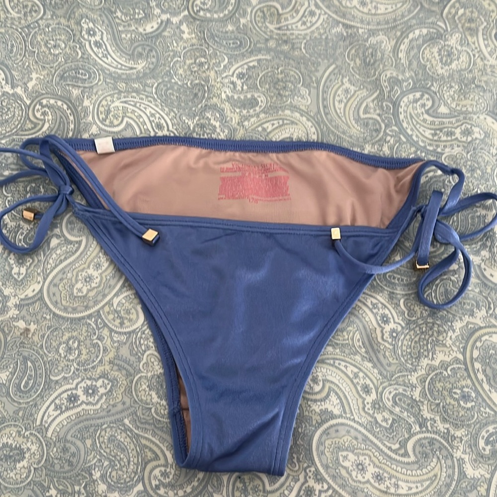 Large Victoria's Secret bathing suit, bottoms
